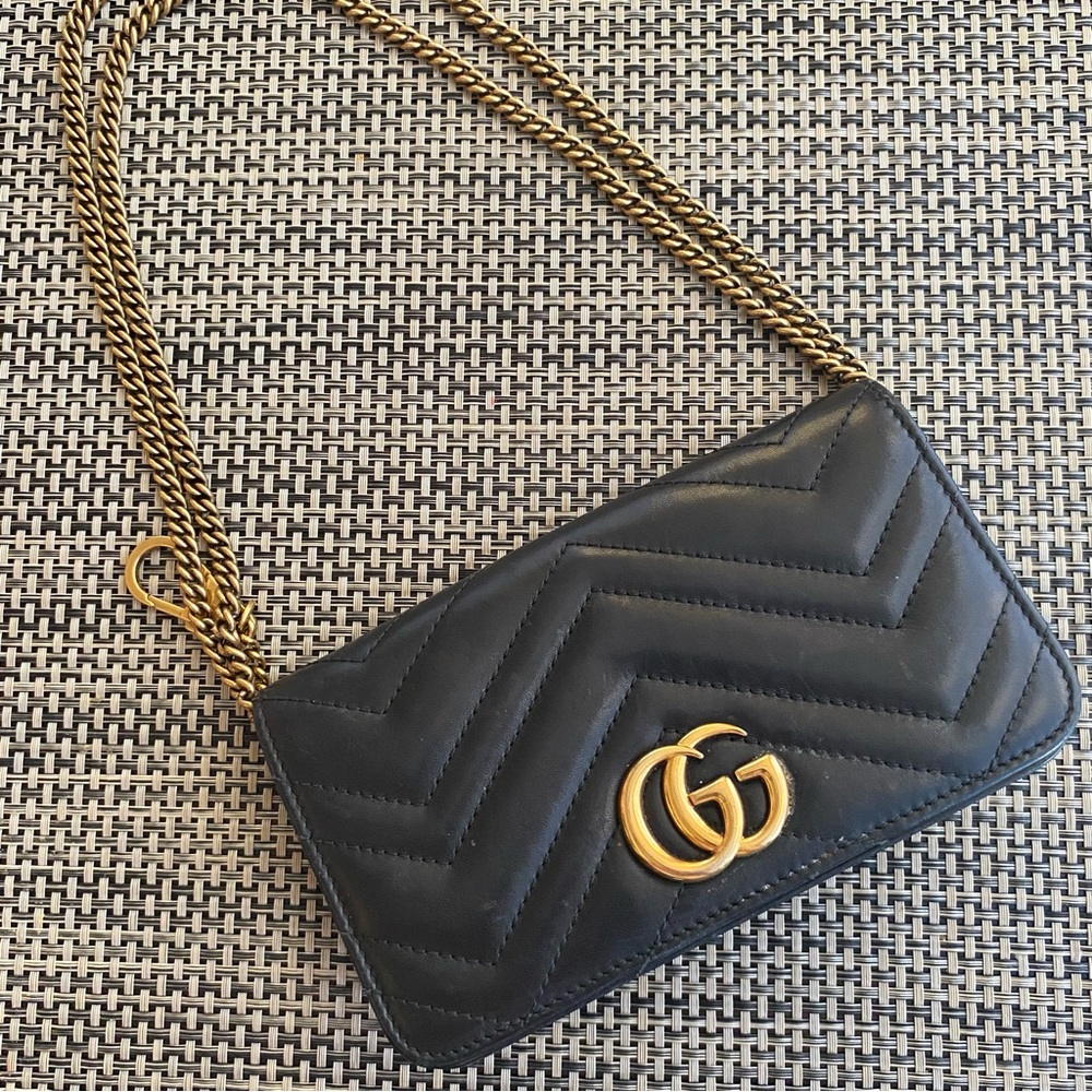 Gucci GG Marmont Crossbody Chain Wallet
